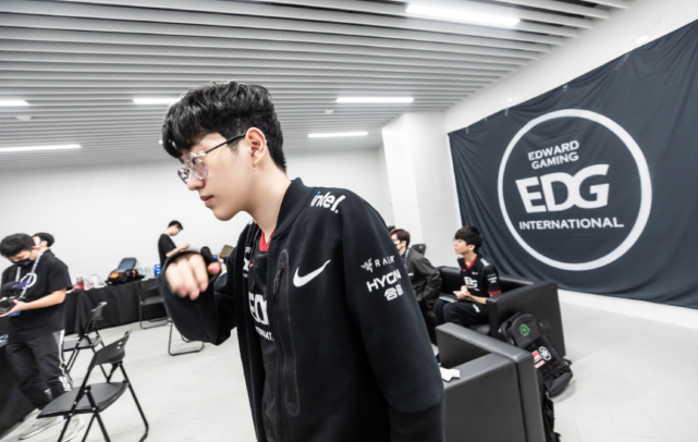 是他成熟教 是他成熟教