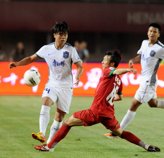 强侧牵制吸 强侧牵制吸